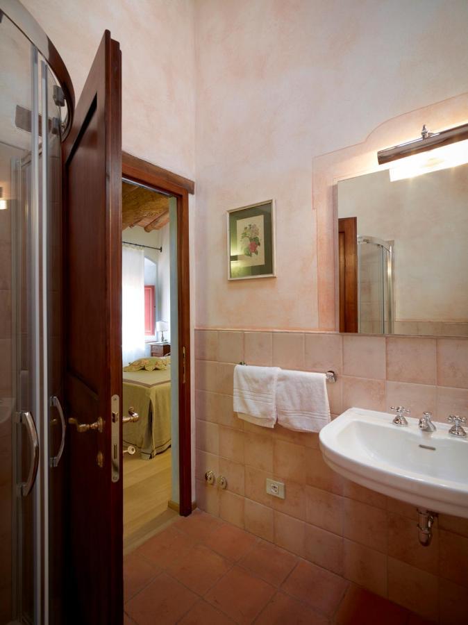Bed and Breakfast Relais Borgo Petrognano Barberino di Val dʼElsa Exterior foto